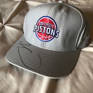 Detroit Pistons SnapBack - signed by Drummond